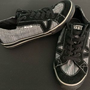 Rare! Retro Black & White Checkered Vans